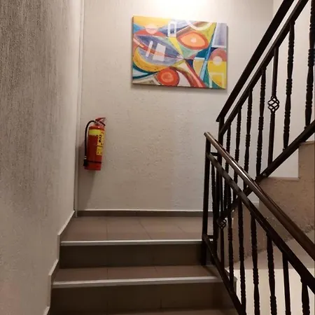 лагуна Hotel 2*